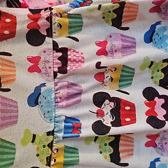 Disney girls size 4 cupcakes nightgown - Picture 2 of 5